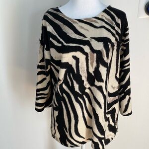 Nieman Marcus cashmere collection sweater with 3/4 sleeves 🦓 zebra print size L
